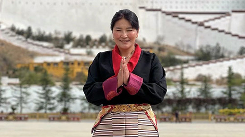 チベット観光情報現地配信中