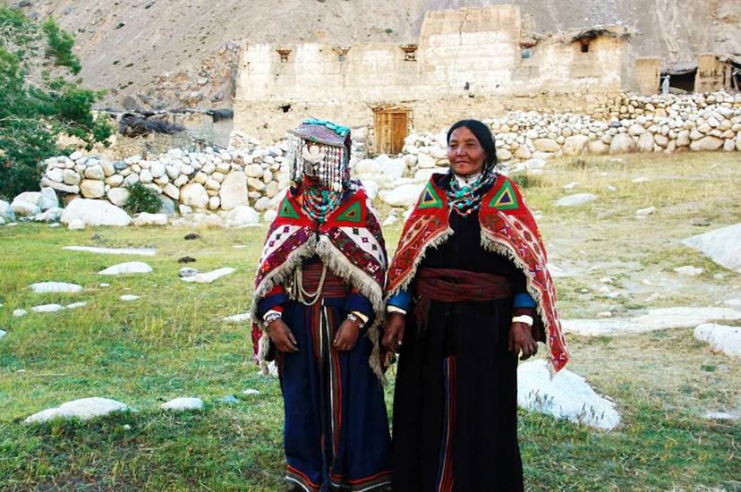 「青蔵鉄道ツアー」西寧・ラサ・ヤムドォク湖５日間観光ツアー