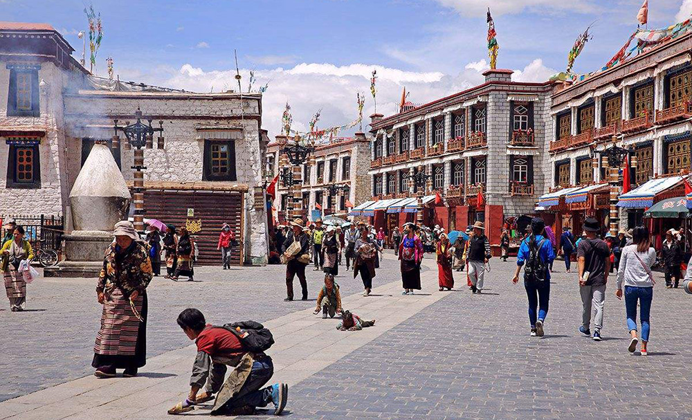 チベットラサ バルコル街（八廓街）