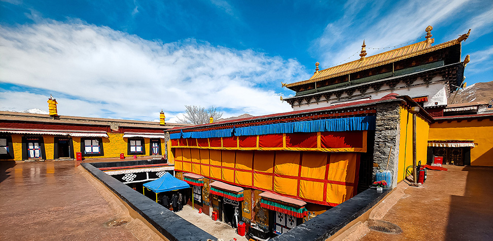 チベット タントク寺（昌珠寺）