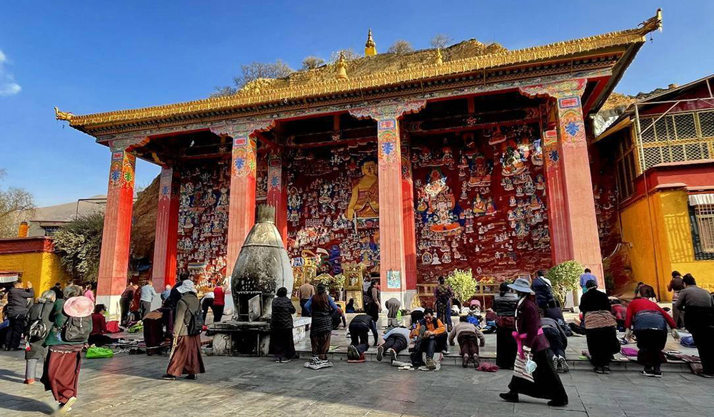 チベットラサ チャクポリ（薬王山）