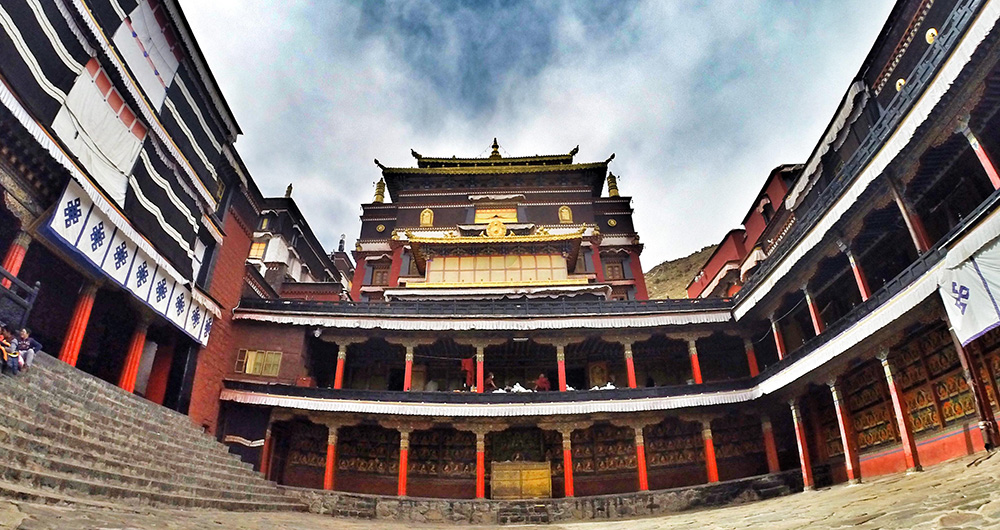 シガツェ　タシルンポ寺（扎什倫布寺）