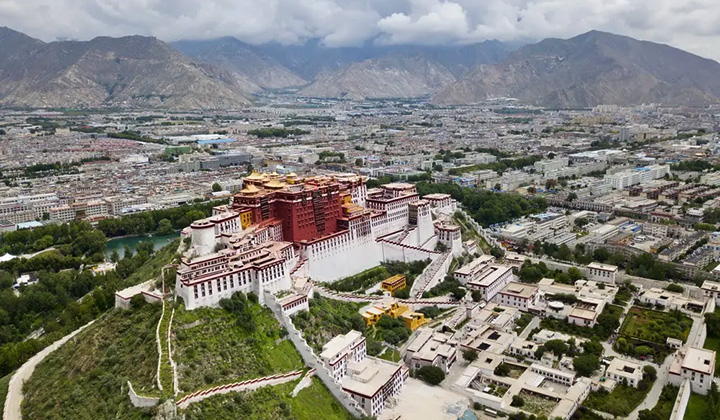 チベットラサ　ボタラ宮（布達拉宮）